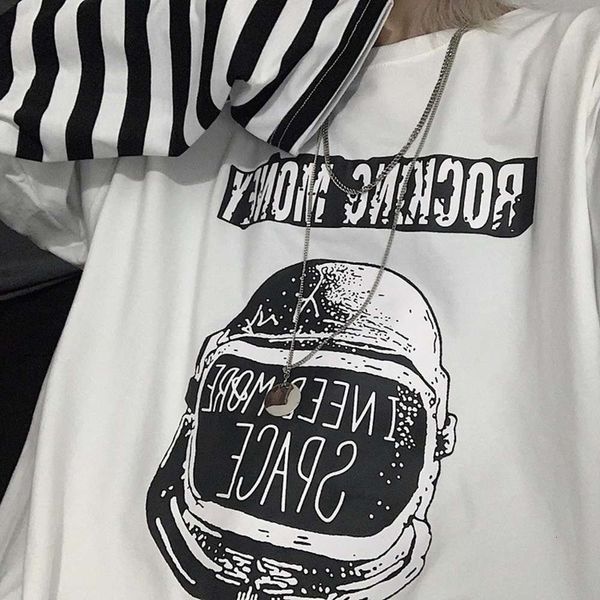 ins super fire long sleeve t-shirt women's early autumn 2020 korean version loose bf lazy wind versatile fake two piec of mschf top, White
ins super fire long sleeve t-shirt women's early autumn 2020 korean version loose bf lazy wind versatile fake two piec of mschf top, White