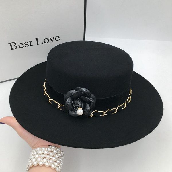 stingy brim hats french about the spring and autumn period wool hat for women flower chain ritual wide-brim, Blue;gray
stingy brim hats french about the spring and autumn period wool hat for women flower chain ritual wide-brim, Blue;gray