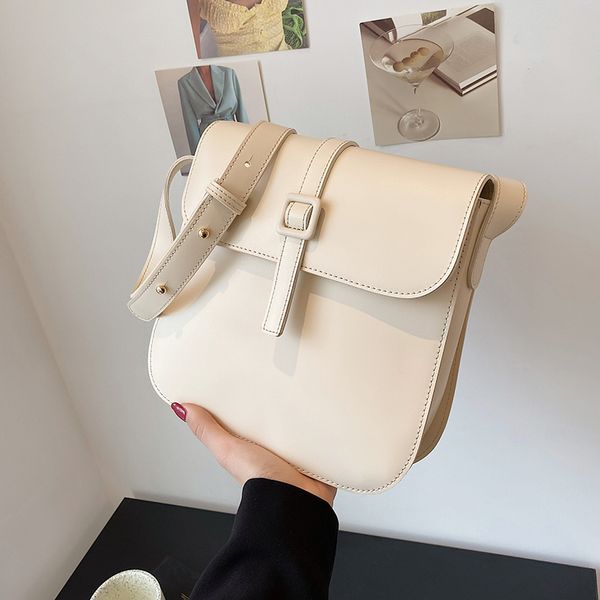 niche design womens bag all-match 2021 new fashion messenger bag high-end western style shoulder bag square width 23.5cm
niche design womens bag all-match 2021 new fashion messenger bag high-end western style shoulder bag square width 23.5cm
