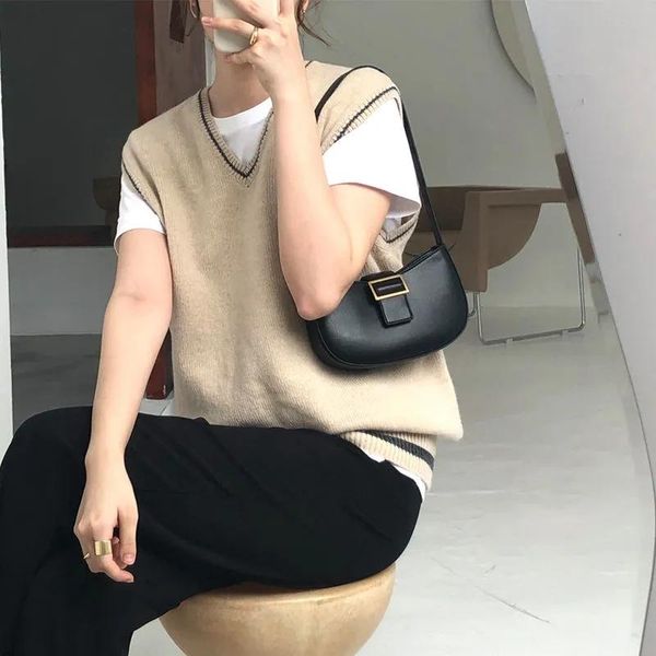 evening bags european and american women's bags, retro hardware buckle, shoulder, underarm bag, small fashion trend, simple handbag,
evening bags european and american women's bags, retro hardware buckle, shoulder, underarm bag, small fashion trend, simple handbag,