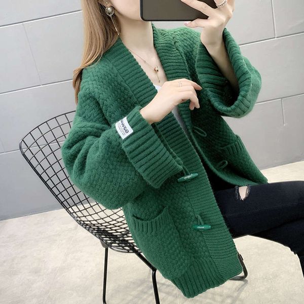 fashion coat women's spring and autumn wear new sweater loose small cardigan fashion horn button lazy style, wearing light mature style, White;black
fashion coat women's spring and autumn wear new sweater loose small cardigan fashion horn button lazy style, wearing light mature style, White;black