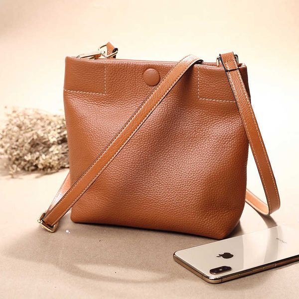 single shoulder bag women's fashion simple high-capacity travel tote bag 2021 leather msenger
single shoulder bag women's fashion simple high-capacity travel tote bag 2021 leather msenger