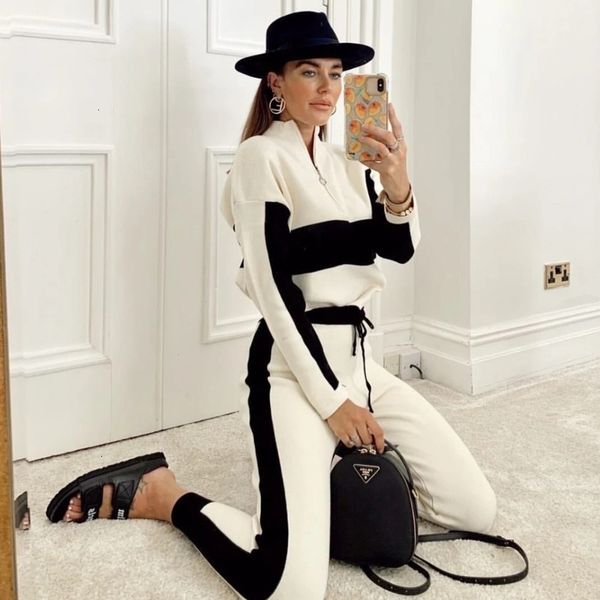 2021 new tracksuit two pieces set sport stand collar zipper side stripe 2 piece outfits tracksuits for women winter clothing 6ady, White
2021 new tracksuit two pieces set sport stand collar zipper side stripe 2 piece outfits tracksuits for women winter clothing 6ady, White