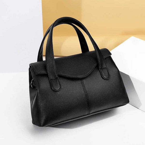 bag 2021 new fashion middle aged women's advanced sense atmosphere mother's slung large capacity handbag
bag 2021 new fashion middle aged women's advanced sense atmosphere mother's slung large capacity handbag