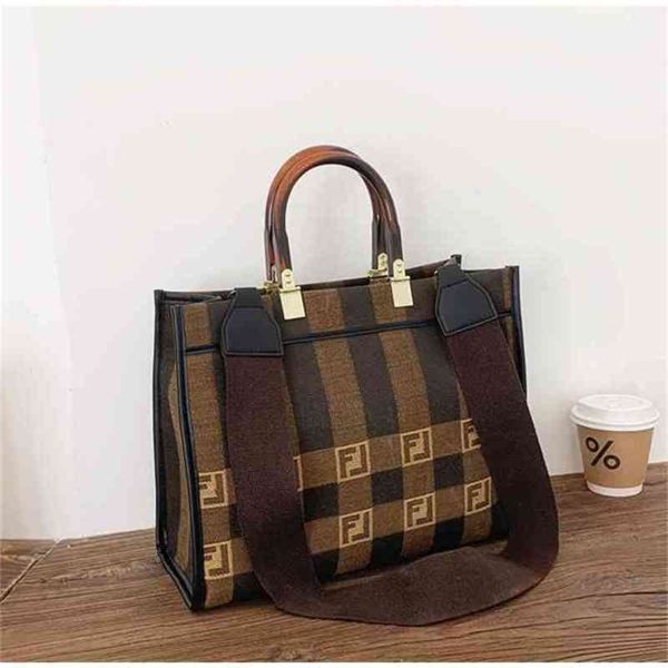 2022 factory outlet online women high-capacity tote shoulder bag waterproof oxford cloth versatile travel bag
2022 factory outlet online women high-capacity tote shoulder bag waterproof oxford cloth versatile travel bag