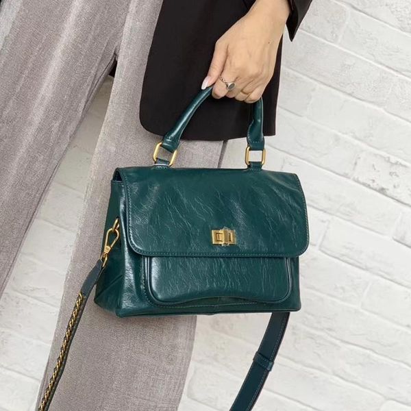 cross body female 2021 ladies handbag shoulder messenger bag waxed leather luxury handbags women bags designer
cross body female 2021 ladies handbag shoulder messenger bag waxed leather luxury handbags women bags designer