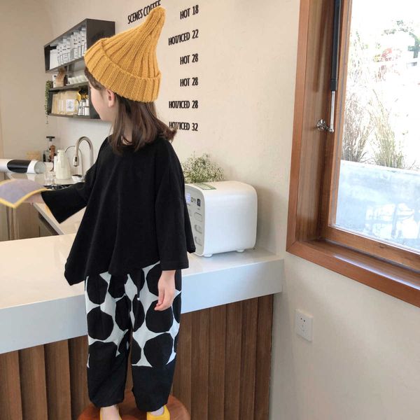 boys' girls' new irregular t-shirt korean 2021 spring round neck short sleeve hem style mori top, Black;white
boys' girls' new irregular t-shirt korean 2021 spring round neck short sleeve hem style mori top, Black;white
