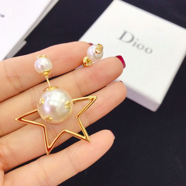 2021 luxury designer jewelry 2021 new star asymmetric pearl earrings, Silver 
2021 luxury designer jewelry 2021 new star asymmetric pearl earrings, Silver
