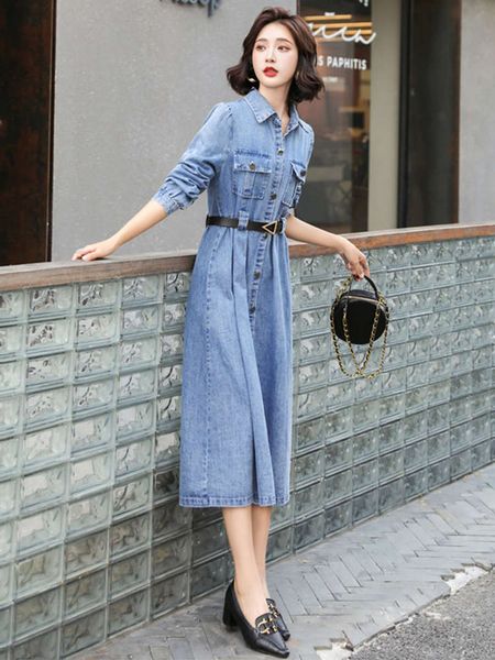 early 2021 new women's autumn sleeve denim dress shirt super long skirt temperament close waist windbreaker, Black;gray
early 2021 new women's autumn sleeve denim dress shirt super long skirt temperament close waist windbreaker, Black;gray