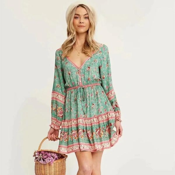 women's swimwear 2021 bohomian floral mini dress v-neck long sleeve summer drawstring waist cotton for women boho a567, White;black
women's swimwear 2021 bohomian floral mini dress v-neck long sleeve summer drawstring waist cotton for women boho a567, White;black