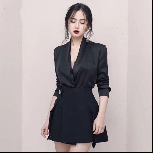 business 2 piece sets v neck long sleeve shirt button patchwork mini skirt suits for women spring summer female sets, Gray
business 2 piece sets v neck long sleeve shirt button patchwork mini skirt suits for women spring summer female sets, Gray
