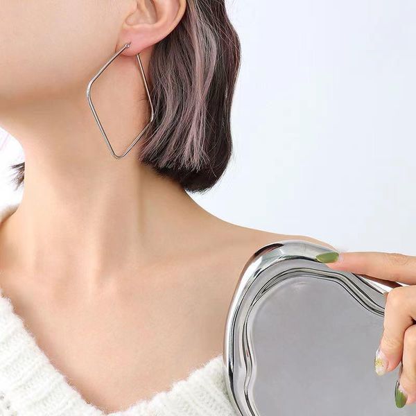 hoop & huggie square fashion classic earring with different size light earrings for women in casual hiphop, Golden;silver
hoop & huggie square fashion classic earring with different size light earrings for women in casual hiphop, Golden;silver