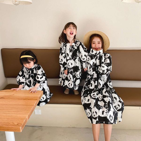 girl's 2021 spring new cartoon print daughter parent child mother drs net red long sleeve skirt fashion, Blue
girl's 2021 spring new cartoon print daughter parent child mother drs net red long sleeve skirt fashion, Blue