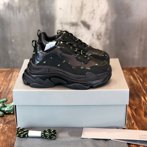desigers triple-s shoes men women shoes full print logo grey white red pink beige green yellow rose gold multi color mens platform casual sn
desigers triple-s shoes men women shoes full print logo grey white red pink beige green yellow rose gold multi color mens platform casual sn