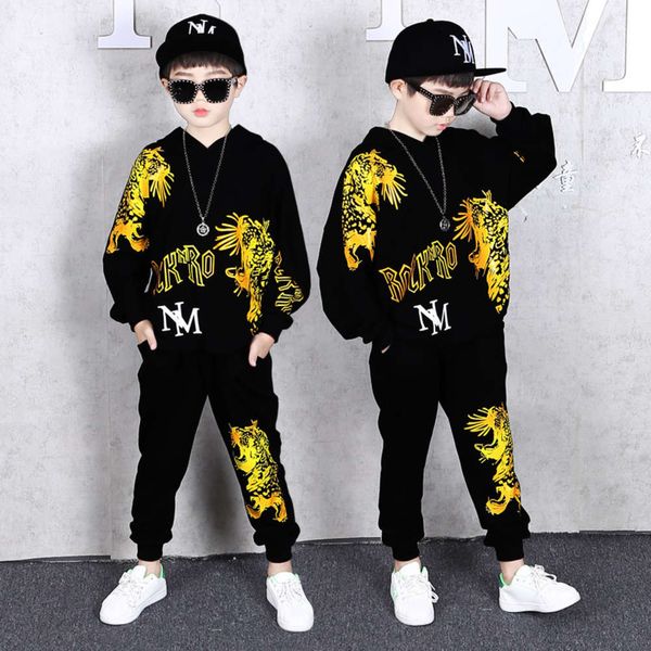 autumn bodywear and fashion light edition boys' korean cuhk casual hoodie 2021 spring children's two piece set, White
autumn bodywear and fashion light edition boys' korean cuhk casual hoodie 2021 spring children's two piece set, White