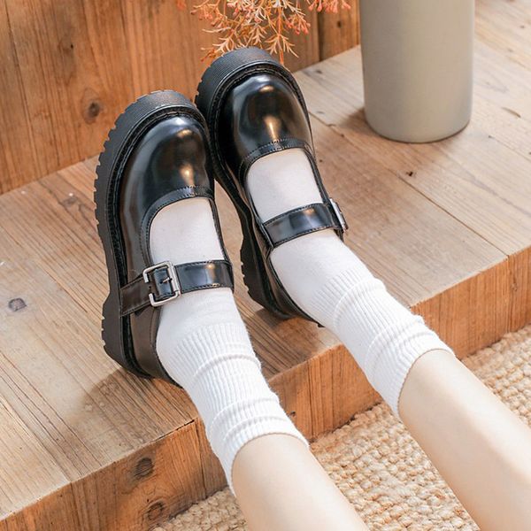 lolita shoes flat on platform shoes women mary janes shoes black leather buckle low heels girls spring autumn 8644n, Black;white
lolita shoes flat on platform shoes women mary janes shoes black leather buckle low heels girls spring autumn 8644n, Black;white