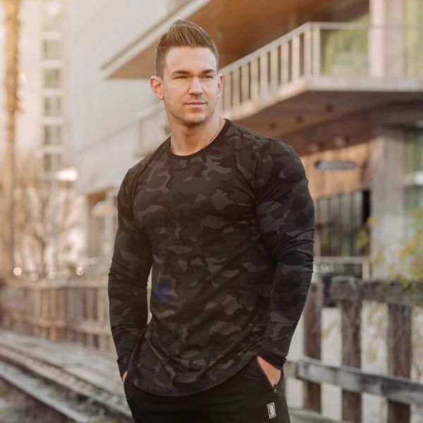 2021 casual long sleeve cotton camouflage t-shirt men gyms fitness workout ny t shirt autumn new male tee sporty clothing av14, White;black
2021 casual long sleeve cotton camouflage t-shirt men gyms fitness workout ny t shirt autumn new male tee sporty clothing av14, White;black