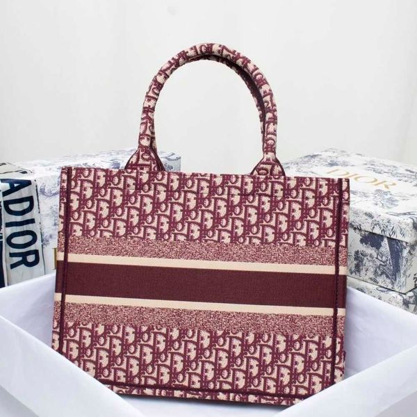 light luxury brand 2021 new women's fashion versatile mother tote bag portable leisure popular shoulder bag handbag zly
light luxury brand 2021 new women's fashion versatile mother tote bag portable leisure popular shoulder bag handbag zly