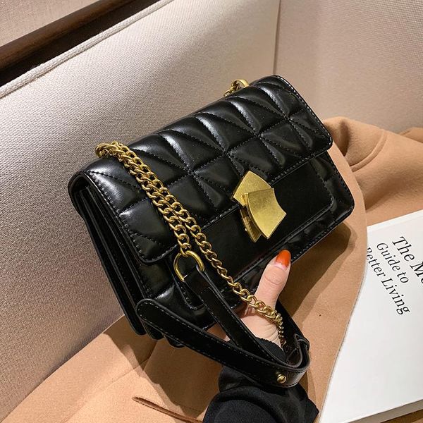 niche design popular handbags 2021 new fashion chain messenger bag shoulder square bag underarm dual-use width: 23cm
niche design popular handbags 2021 new fashion chain messenger bag shoulder square bag underarm dual-use width: 23cm