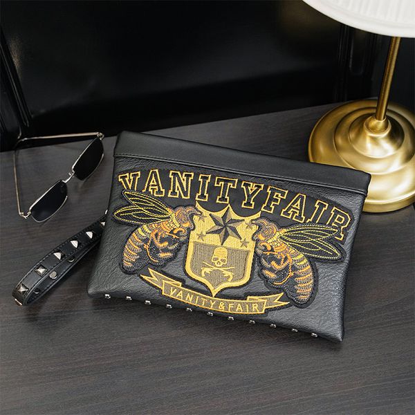 wallet style handbag personalized korean fashion versatile temperament trend one shoulder slant across bag men, Red;black
wallet style handbag personalized korean fashion versatile temperament trend one shoulder slant across bag men, Red;black