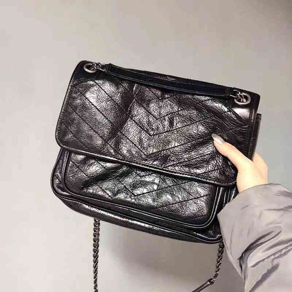 leather vagrant women s bag fashion chain bag large capacity soft leather zipper one shoulder slanting bag 2021 new postman
leather vagrant women s bag fashion chain bag large capacity soft leather zipper one shoulder slanting bag 2021 new postman