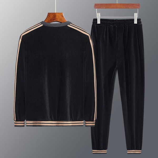 men's tracksuits personalized embroidered sweater suit for men handsome style velvet in fall / winter 2021, Gray
men's tracksuits personalized embroidered sweater suit for men handsome style velvet in fall / winter 2021, Gray