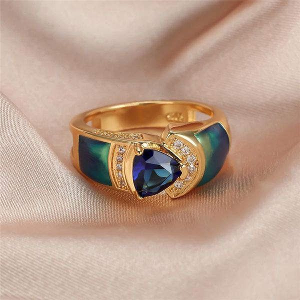 luxury female blue triangle crystal jewelry charm gold color wedding rings for women vintage bridal geometric engagement ring, Slivery;golden
luxury female blue triangle crystal jewelry charm gold color wedding rings for women vintage bridal geometric engagement ring, Slivery;golden