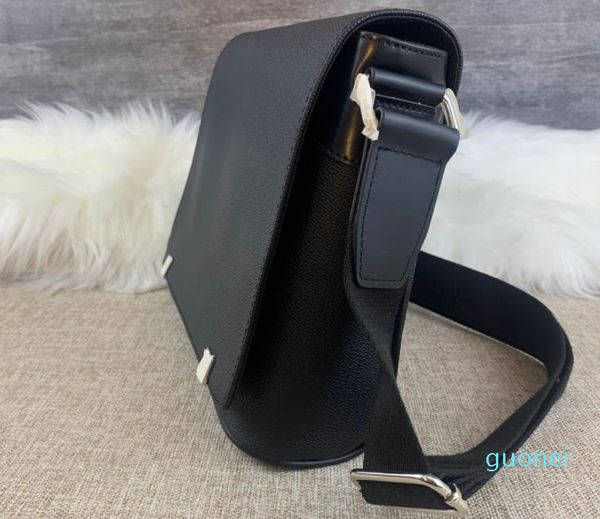 brand classic designer 2019 new fashion men messenger bags cross body bag school bookbag shoulder handbags man purse 2021
brand classic designer 2019 new fashion men messenger bags cross body bag school bookbag shoulder handbags man purse 2021