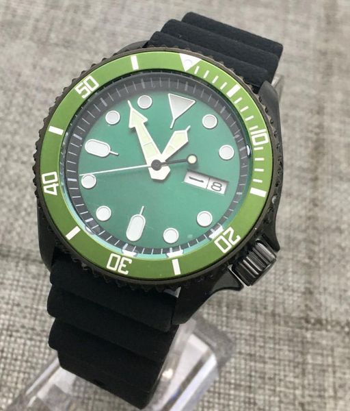 wristwatches 42mm green dial nh36 movement luminous black stainless steel case 007 automatic men's watch mechanical rubber strap clock, Slivery;brown
wristwatches 42mm green dial nh36 movement luminous black stainless steel case 007 automatic men's watch mechanical rubber strap clock, Slivery;brown