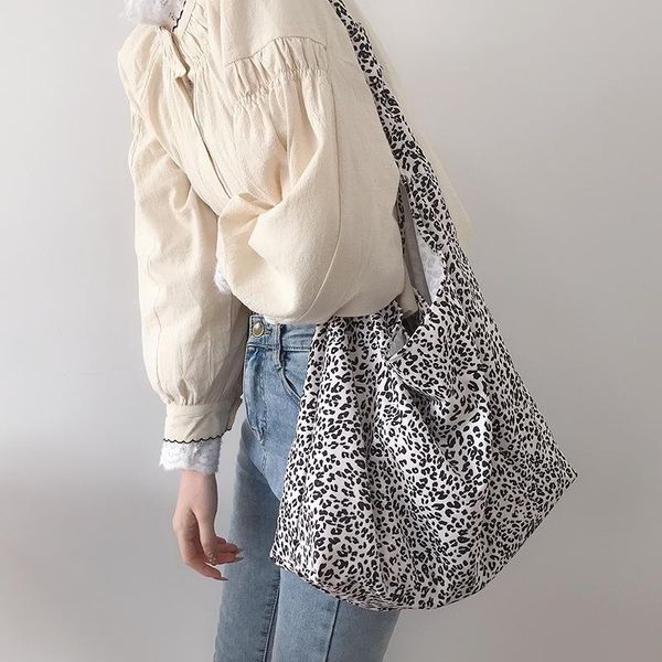 cross body fashion soft corduroy women shoulder messenger bags leopard print ladies casual tote handbags large capacity female shopping bag
cross body fashion soft corduroy women shoulder messenger bags leopard print ladies casual tote handbags large capacity female shopping bag