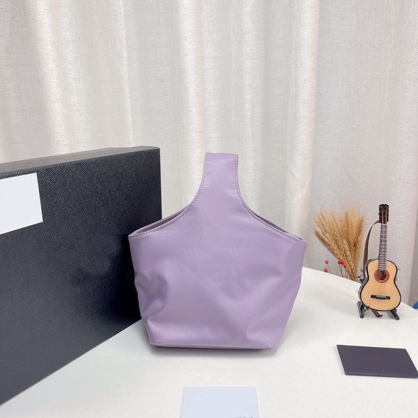 new totes nylon cloth shoulder bags waterproof handbag triangle logo label drawstring vegetable basket handbags women bag quality
new totes nylon cloth shoulder bags waterproof handbag triangle logo label drawstring vegetable basket handbags women bag quality