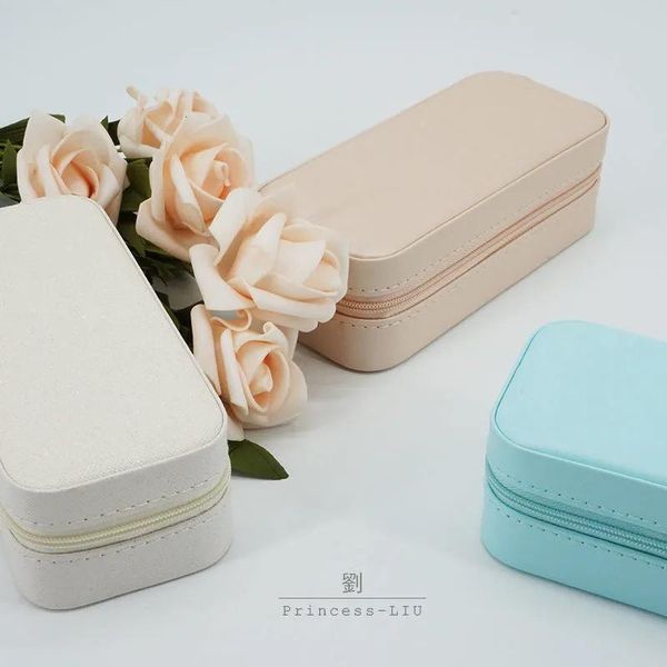 portable exquisite earrings necklace rings earrings jewelry box
portable exquisite earrings necklace rings earrings jewelry box