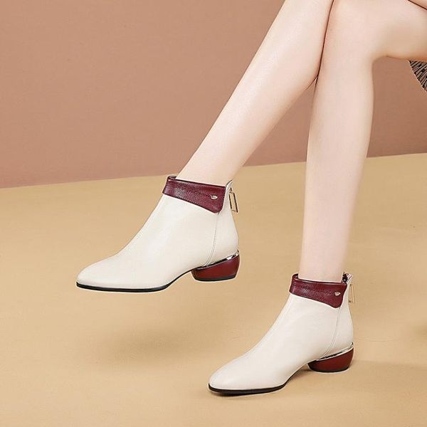 boots mljuese 2021 women ankle cow leather black color zippers winter short plush rivets round heels size 34- 41
boots mljuese 2021 women ankle cow leather black color zippers winter short plush rivets round heels size 34- 41