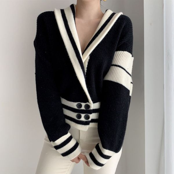 women's sweaters autumn winter knitted cardigan tarja female sweater cleavage in v-style korean woman off the shoulder cardigans harves, White;black
women's sweaters autumn winter knitted cardigan tarja female sweater cleavage in v-style korean woman off the shoulder cardigans harves, White;black