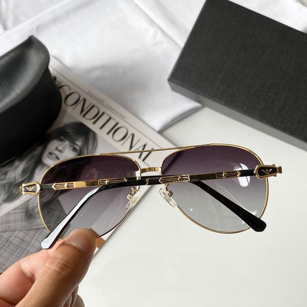2020 luxury - classic aviator sunglasses design brand crime men women sunglasses glasses and box1 metal glass lenses, White;black
2020 luxury - classic aviator sunglasses design brand crime men women sunglasses glasses and box1 metal glass lenses, White;black