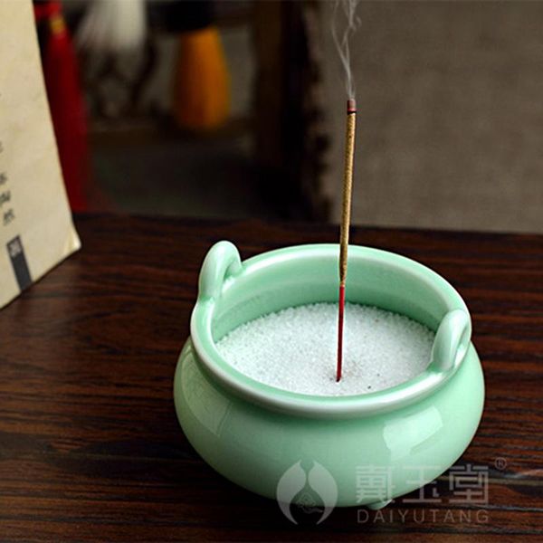 fragrance lamps daiyutang celadon incense burner, indoor buddha ceramic ornaments, household buddhist utensils
fragrance lamps daiyutang celadon incense burner, indoor buddha ceramic ornaments, household buddhist utensils