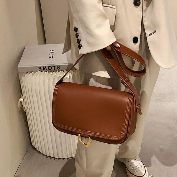shoulder bags original brand autumn retro large-capacity bag 2021 female messenger high fashion square
shoulder bags original brand autumn retro large-capacity bag 2021 female messenger high fashion square
