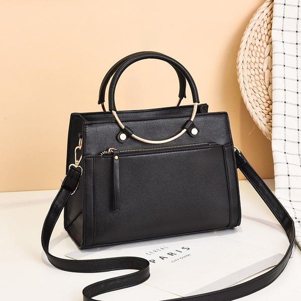 outdoor bags 2021 woman handbag large capacity shopping bag fashion shoulder female pu tote luxury designer handbags
outdoor bags 2021 woman handbag large capacity shopping bag fashion shoulder female pu tote luxury designer handbags