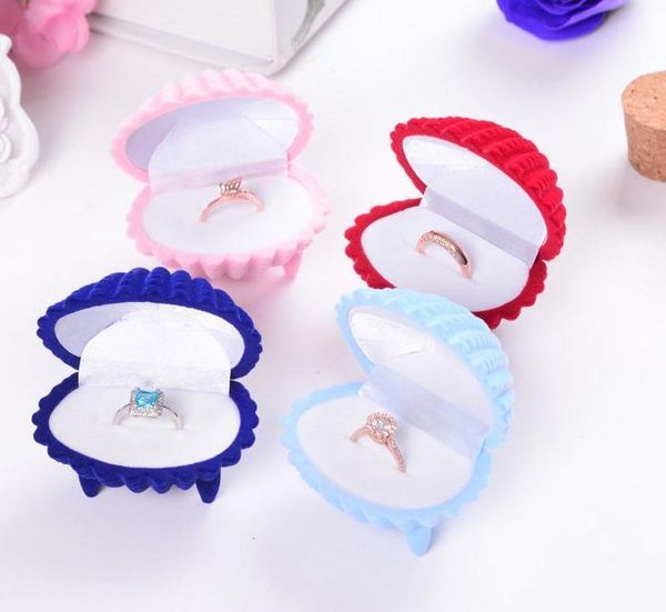 gift wrap ring/earring box velvet valentine display shell shape jewellery case wedding accessories 6.5*5.2*5cm wholesale
gift wrap ring/earring box velvet valentine display shell shape jewellery case wedding accessories 6.5*5.2*5cm wholesale