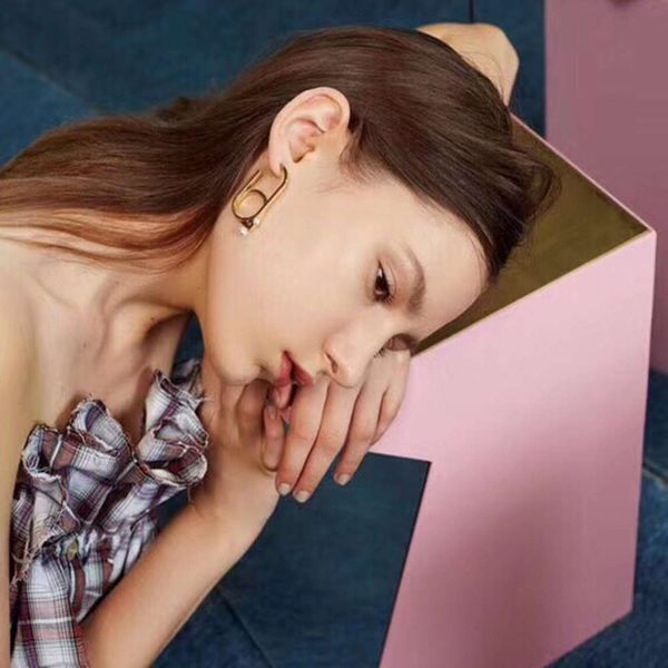 hbp 2021 korea east gate paper clip no hole pearl ear hanging 925 silver needle fashion temperament versatile earrings
hbp 2021 korea east gate paper clip no hole pearl ear hanging 925 silver needle fashion temperament versatile earrings