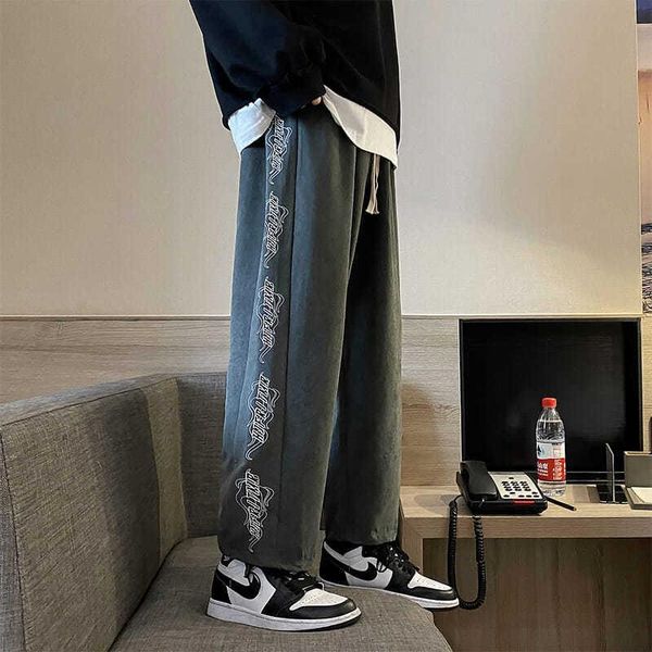 men's pants spring autumn sports korean version of the trend striped casual hong kong style loose straight all-match, Black
men's pants spring autumn sports korean version of the trend striped casual hong kong style loose straight all-match, Black
