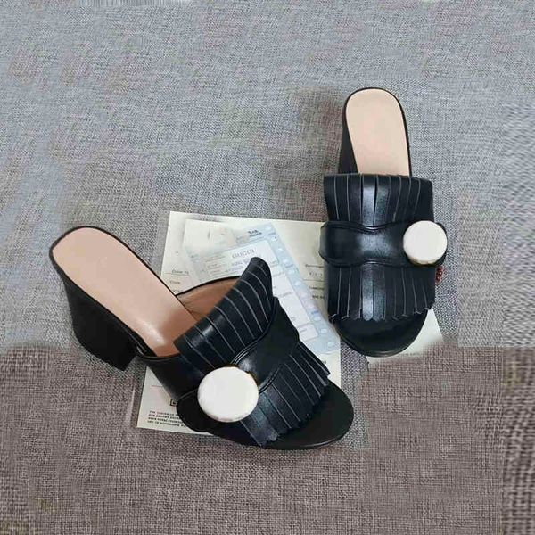 slippers 2021classic designer women half slippers cowhide 100% leather suede thick heels metal slides woman shoe beach lazy sandal, Black
slippers 2021classic designer women half slippers cowhide 100% leather suede thick heels metal slides woman shoe beach lazy sandal, Black