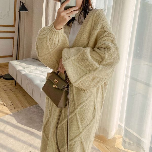 autumn length sweater coat women's mahua and medium winter new loose lazy wind cardigan knitted over the knee thickening luxury, White;black
autumn length sweater coat women's mahua and medium winter new loose lazy wind cardigan knitted over the knee thickening luxury, White;black