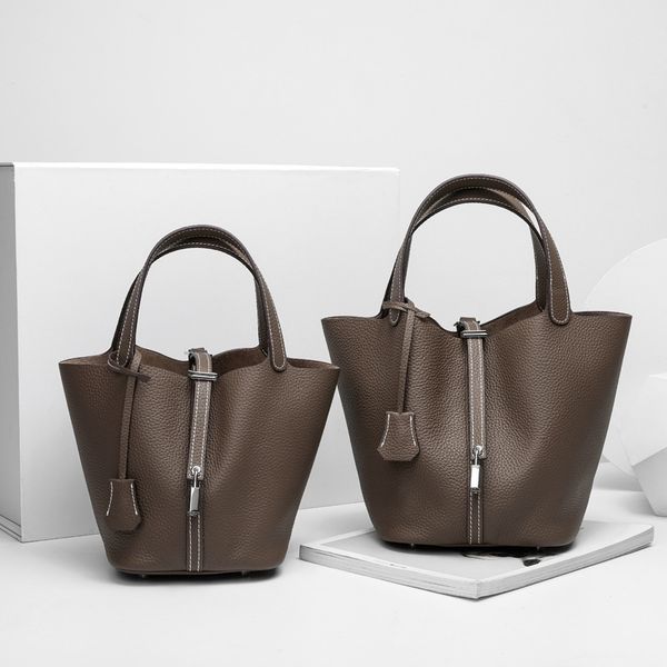 women luxurys designers bags 2021 fashion leather vegetable basket soft cow litchi pattern bucket designer handbag handbags totes crossbody
women luxurys designers bags 2021 fashion leather vegetable basket soft cow litchi pattern bucket designer handbag handbags totes crossbody