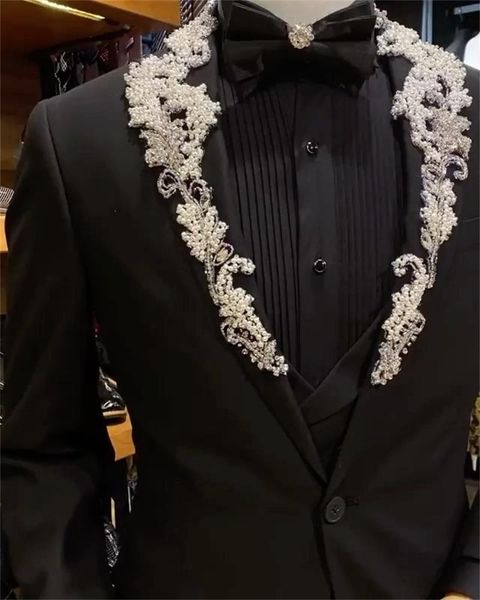 men's suits & blazers winter 3 pieces black men luxury custom made wedding tuxedos formal party blazer (jacket+pant+vest )ternos para h, White;black
men's suits & blazers winter 3 pieces black men luxury custom made wedding tuxedos formal party blazer (jacket+pant+vest )ternos para h, White;black