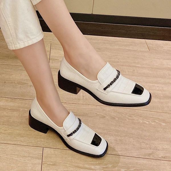 dress shoes 2021 autumn thick heel square head deep-mouth thin women's leather large size set feet casual walk, Black
dress shoes 2021 autumn thick heel square head deep-mouth thin women's leather large size set feet casual walk, Black