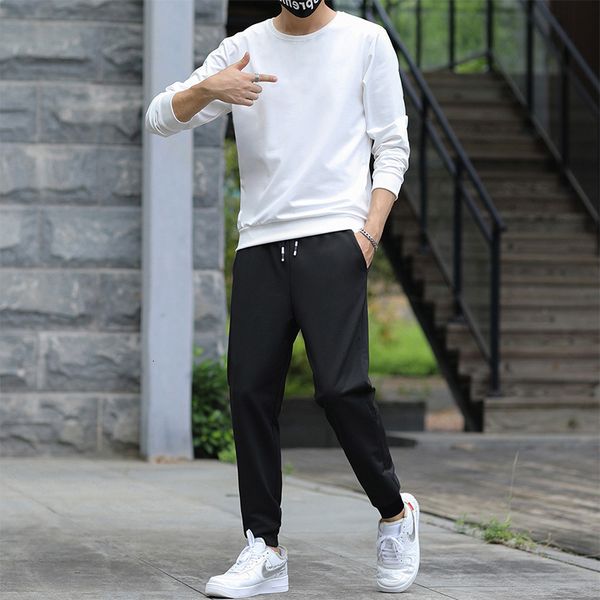 and men's loose sweater 2021 versatile fashion brand round ne personalized pattern autumn top, Black
and men's loose sweater 2021 versatile fashion brand round ne personalized pattern autumn top, Black