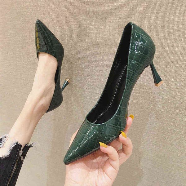 kukufrench small high-heeled single sho 2021 autumn versatile dark green pointed godds women's thin heels
kukufrench small high-heeled single sho 2021 autumn versatile dark green pointed godds women's thin heels
