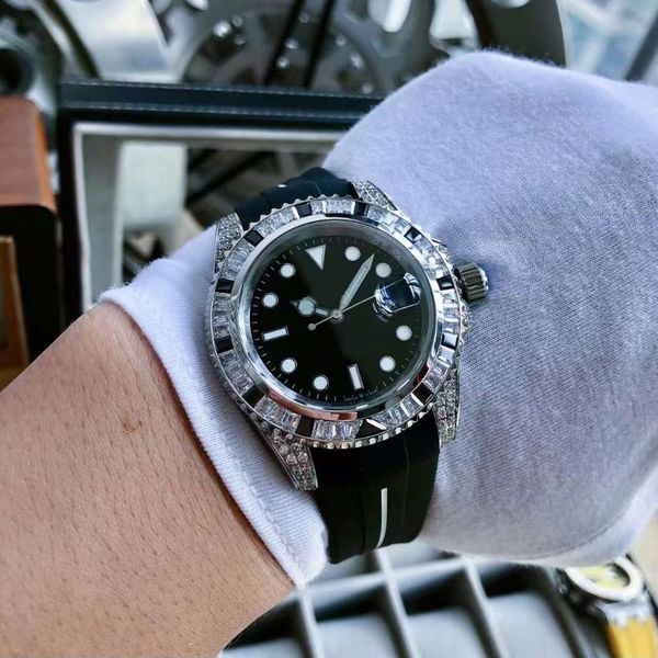 wristwatches men's 40mm diamond watch automatic mechanical movement sapphire rubber wristband waterproof business fashion, Slivery;brown
wristwatches men's 40mm diamond watch automatic mechanical movement sapphire rubber wristband waterproof business fashion, Slivery;brown