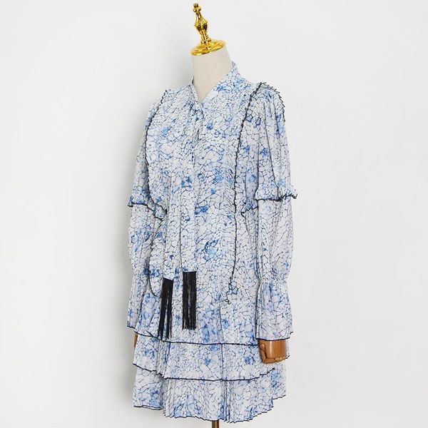 casual dresses print dress for women bow collar flare long sleeve hit color lace up vintage female 2021 spring clothes, Black;gray
casual dresses print dress for women bow collar flare long sleeve hit color lace up vintage female 2021 spring clothes, Black;gray